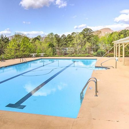 Lake Lure Studio With Private Balcony And Pool Access! Экстерьер фото