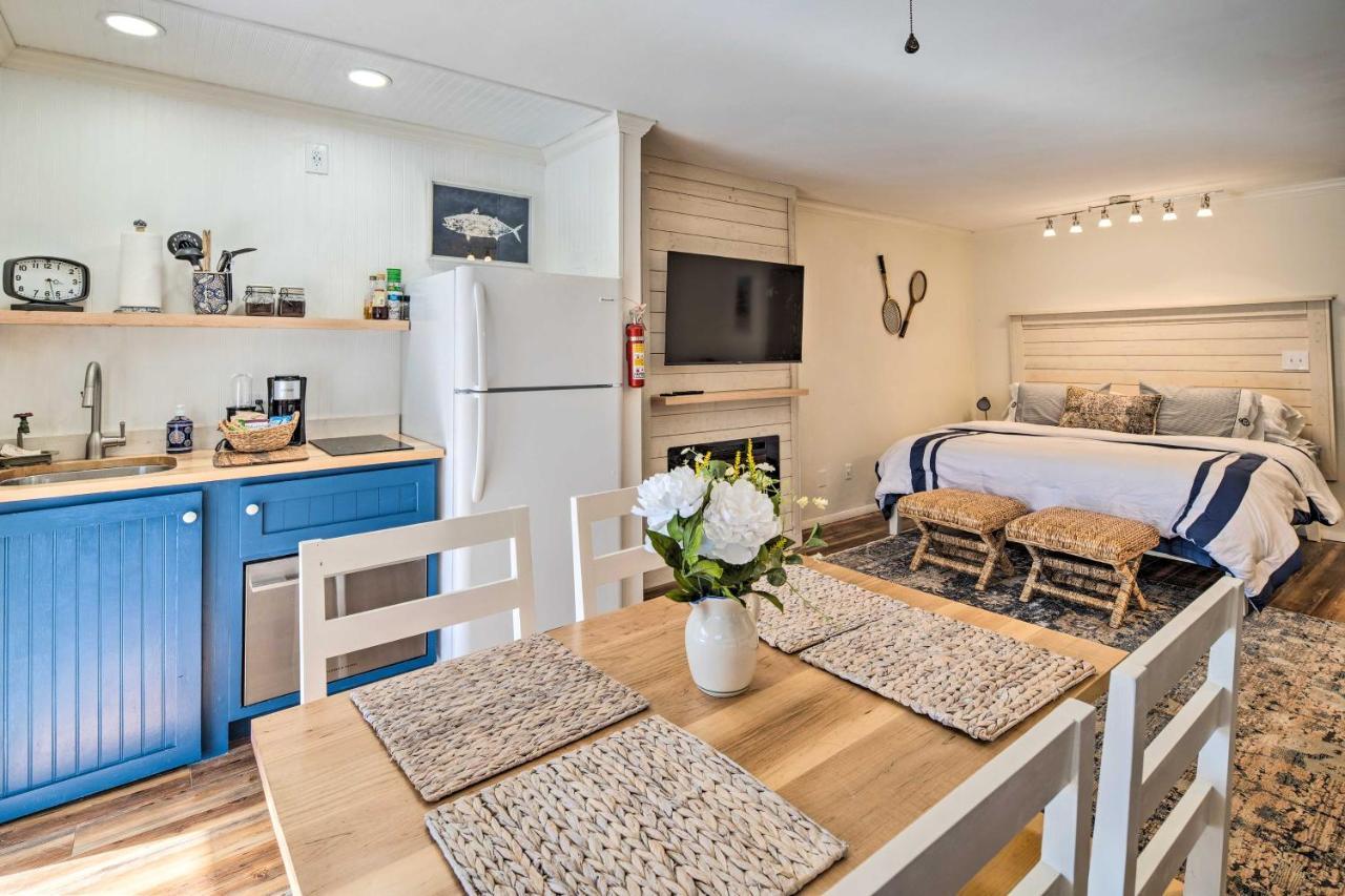 Lake Lure Studio With Private Balcony And Pool Access! Экстерьер фото